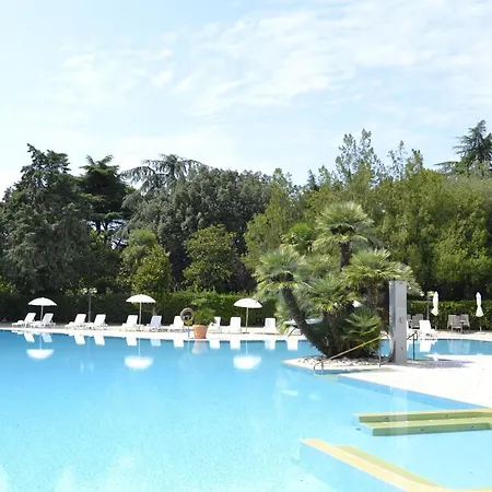 Ξενοδοχείο Internazionale Terme 4*