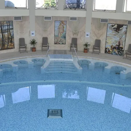 מלון Internazionale Terme