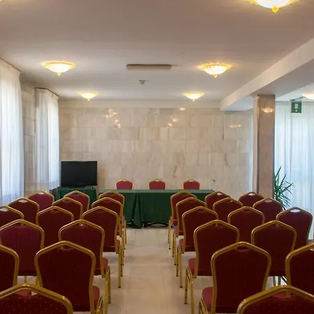 Internazionale Terme 4* אבנו טרמה
