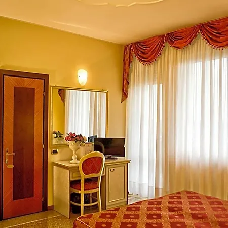 Internazionale Terme Hotell 4*