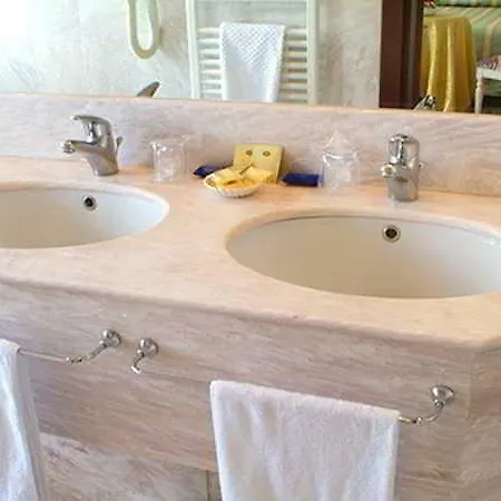 מלון Internazionale Terme 4*