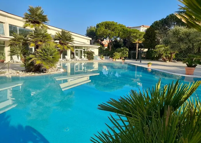 Отель Internazionale Terme 4*