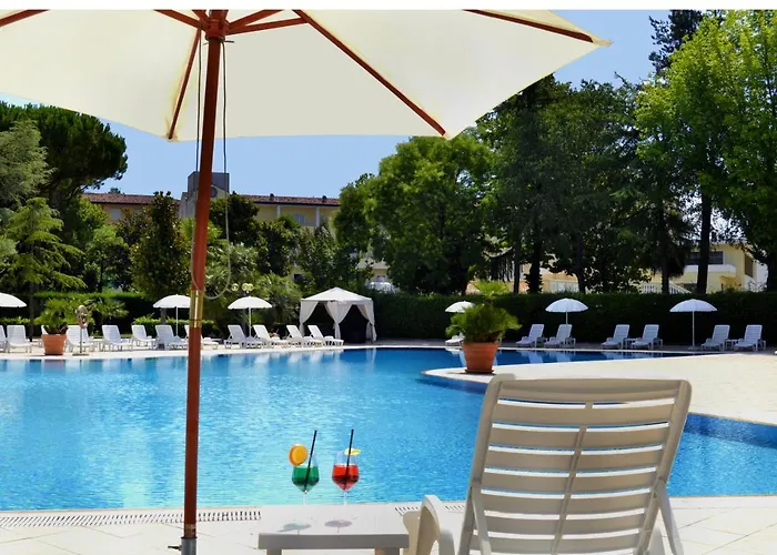 מלון Internazionale Terme